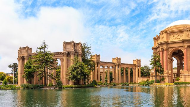 Palace of Fine Arts Building in San Francisco, California, san francisco performance tours